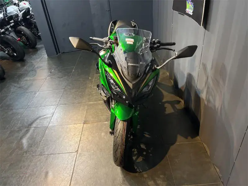 Ninja1100SX SE 2025年モデル グリーン 前